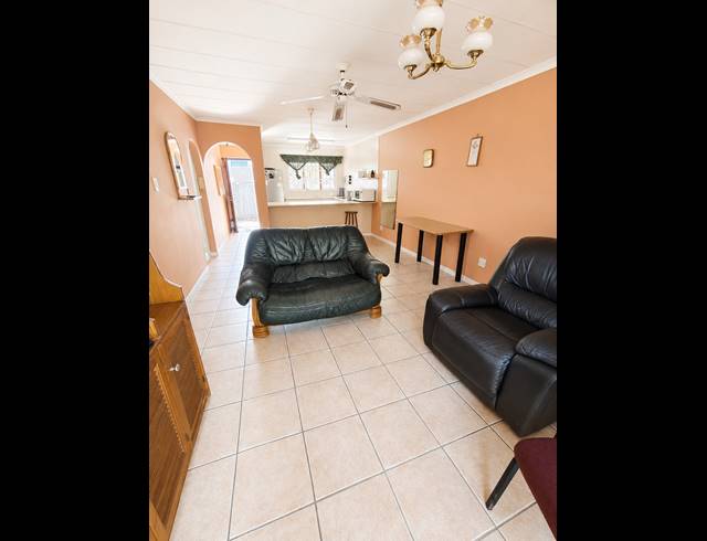 2 BEDROOM SIMPLEX FOR SALE IN MUSGRAVE